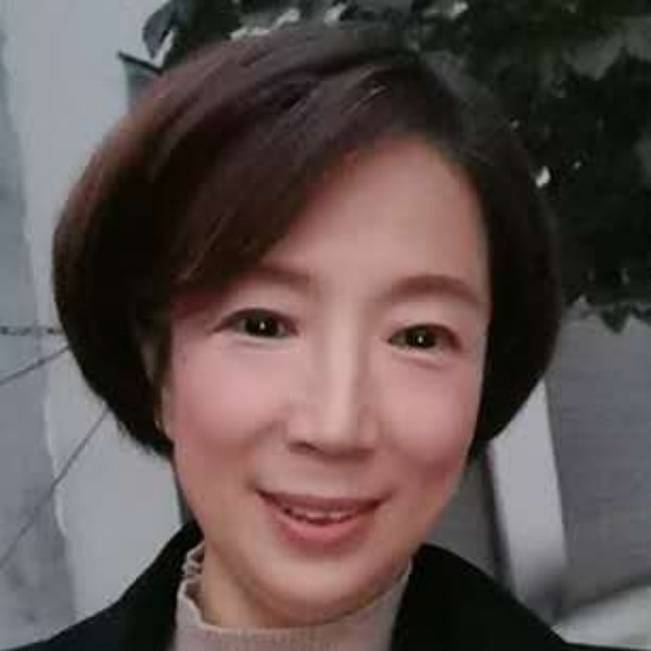 芳圆的照片