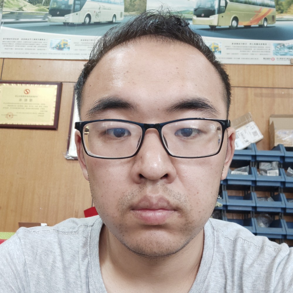 顾林的照片