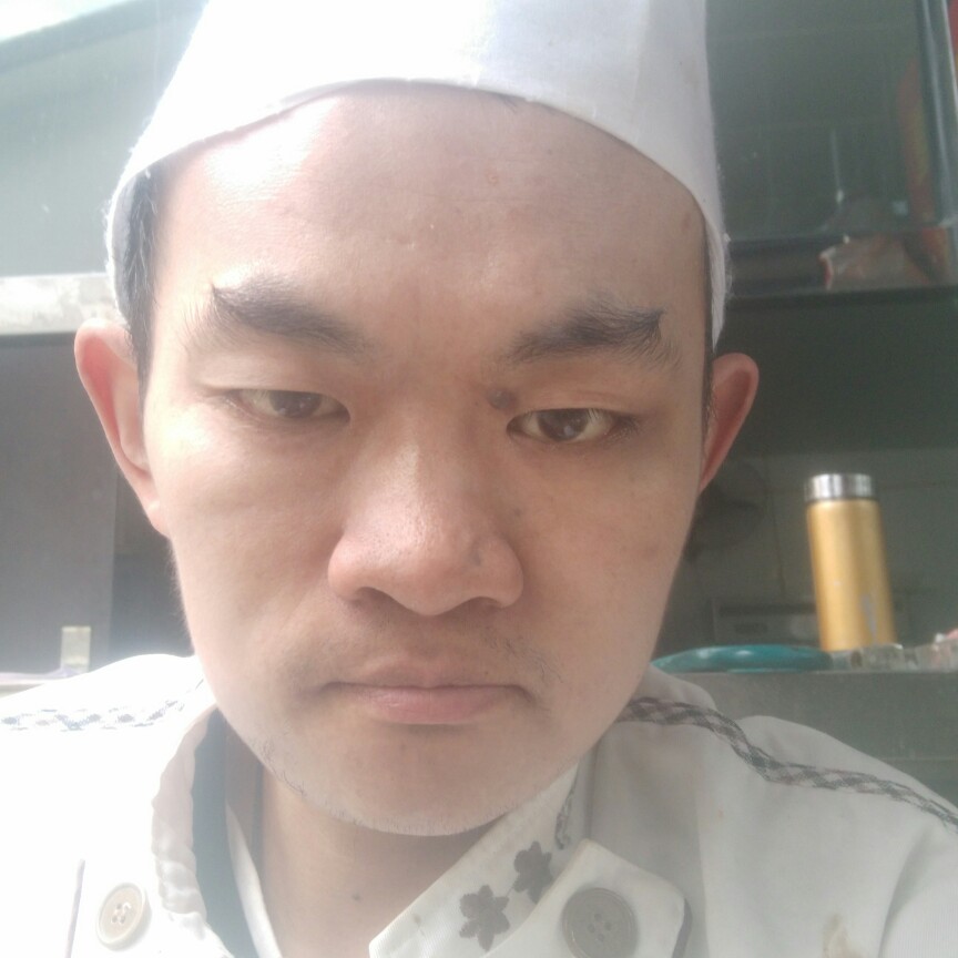 寻爱小伙儿的照片