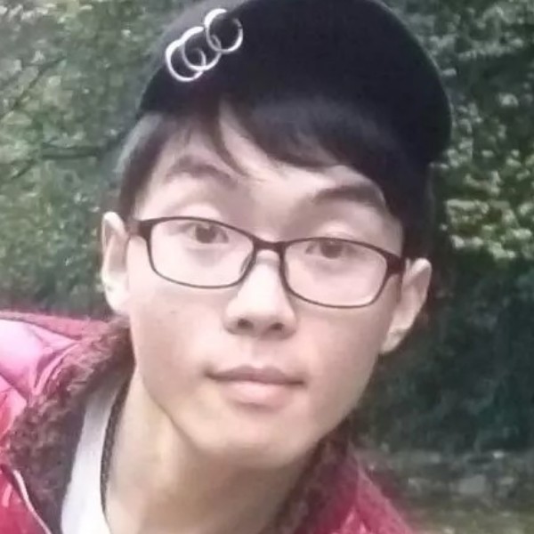 夏洛的转瞬的照片