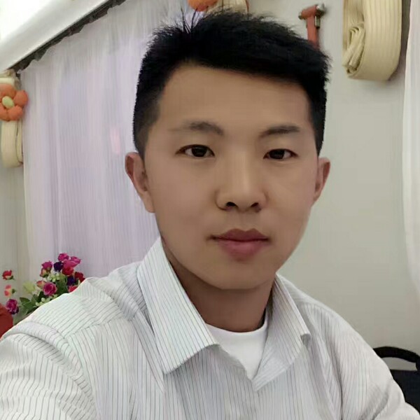 上官云珀的照片