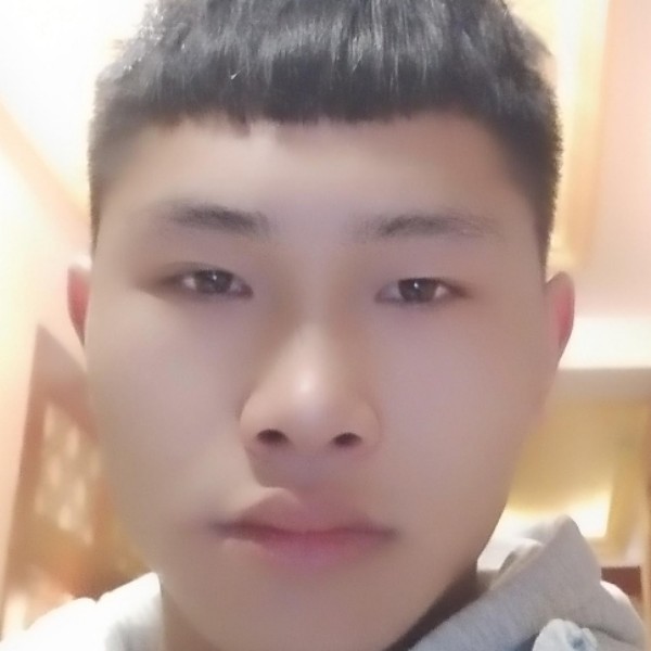 奇迹深拥结实的照片