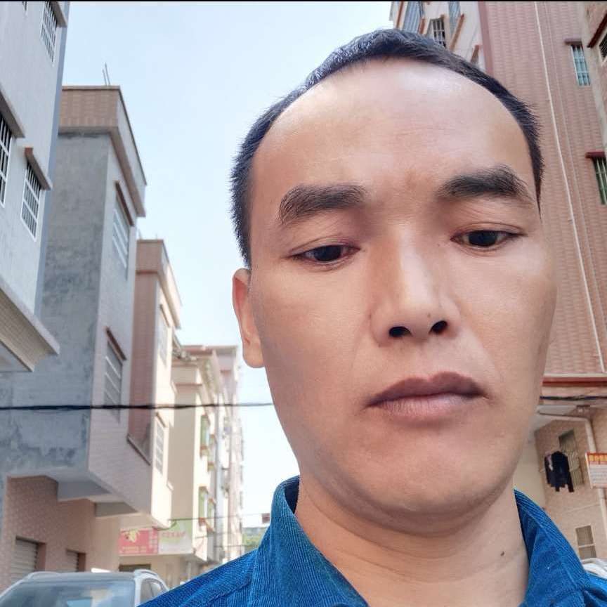 小蝴蝶和怡然的照片