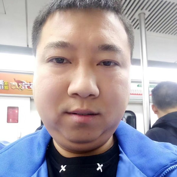 蜗牛邂逅等待的照片