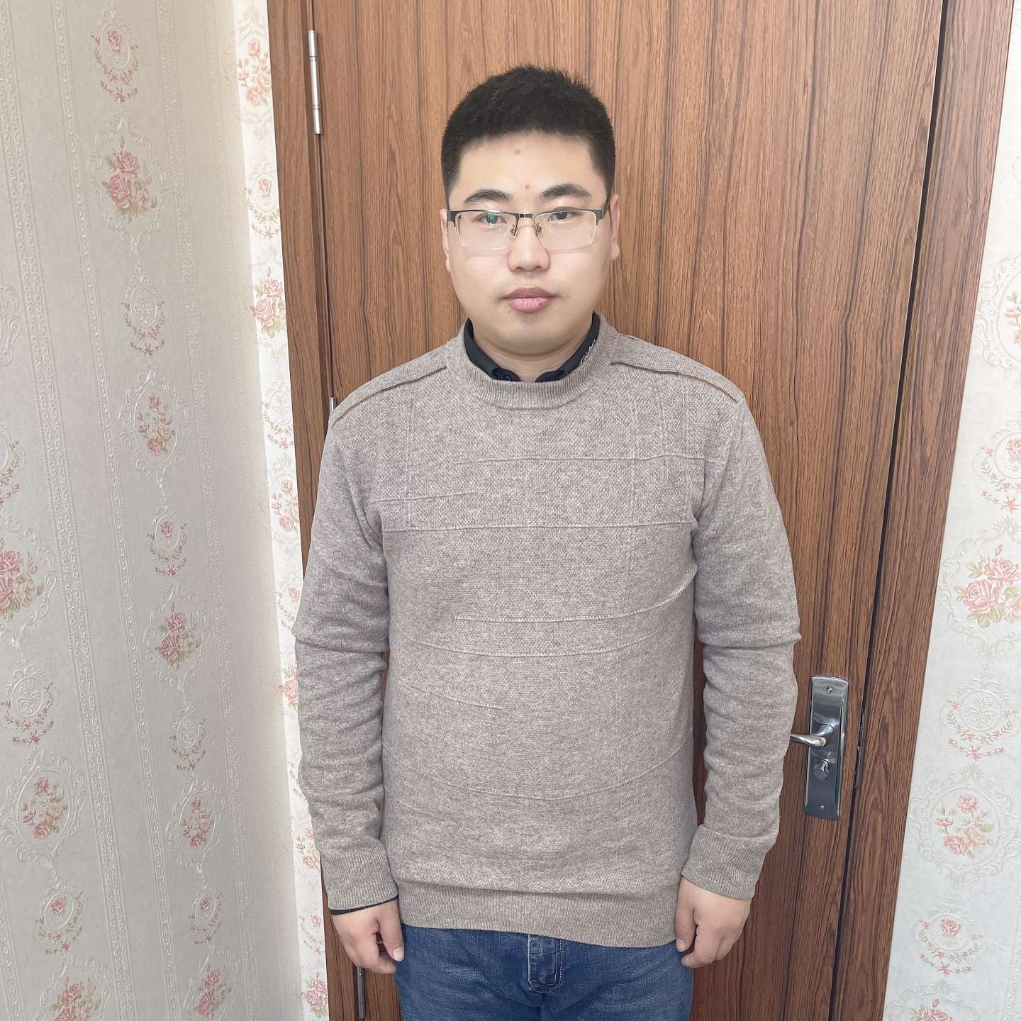 焦龙1的照片