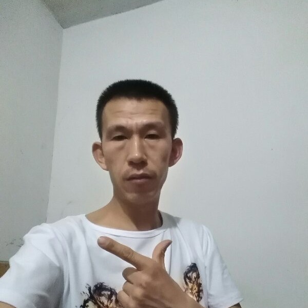 溥菏的照片