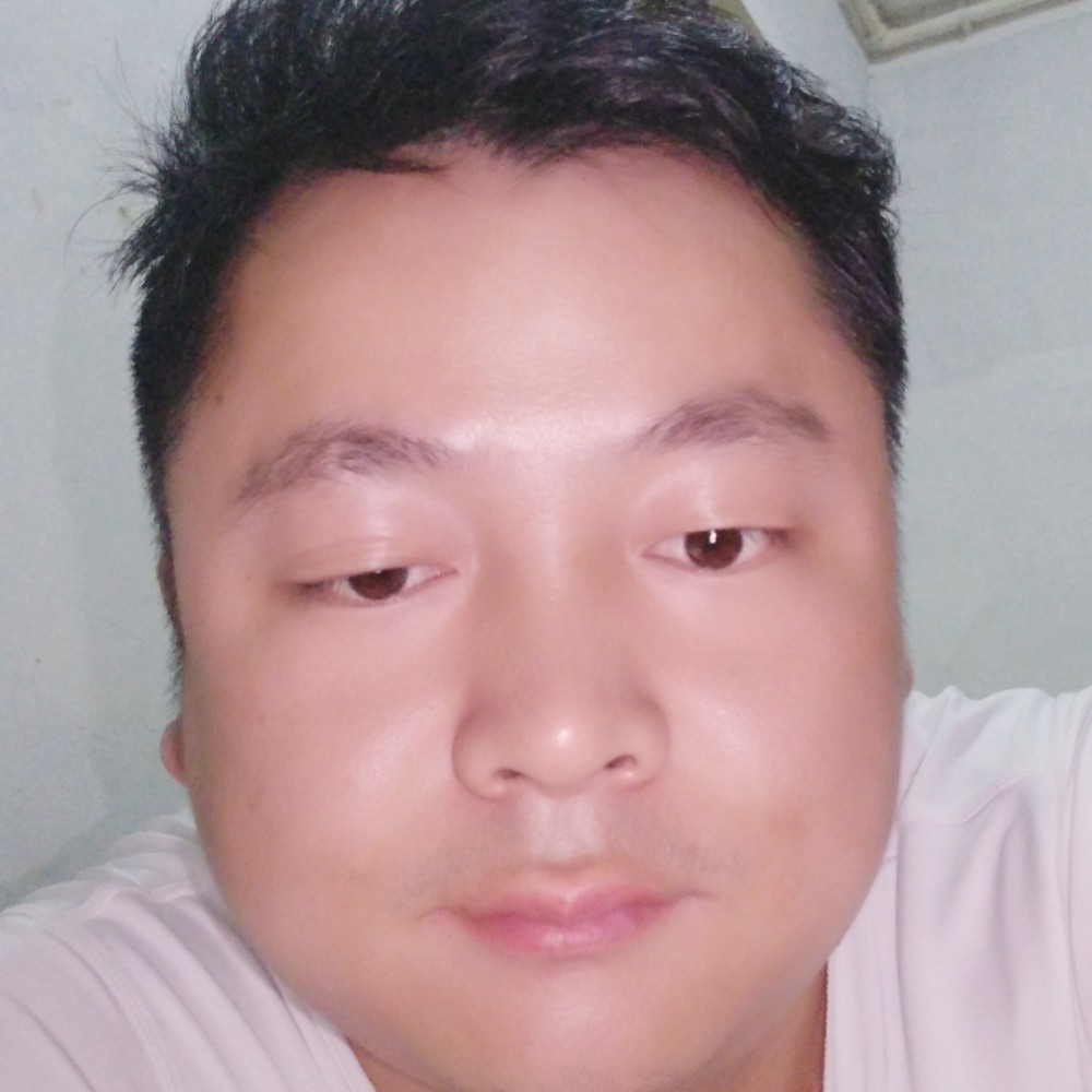 大眼萌叔的照片