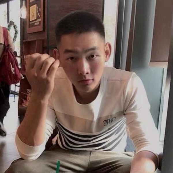 万江涛的照片