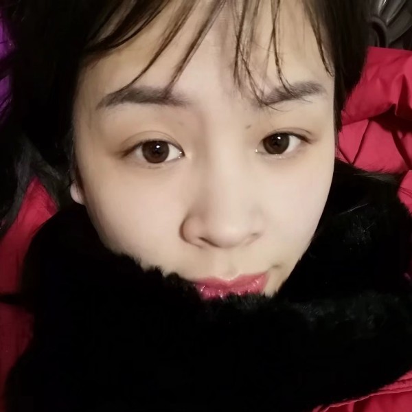 无垠挽手铃铛的照片