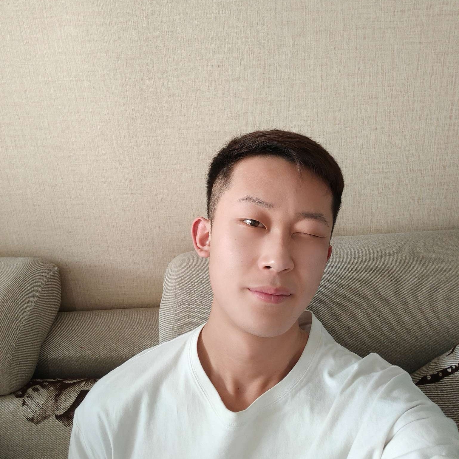 武较瘦的照片