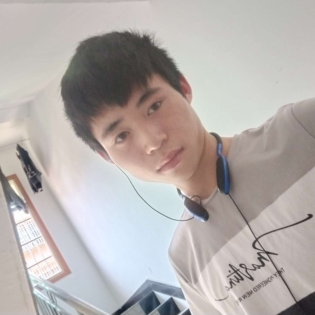 瞳默的照片