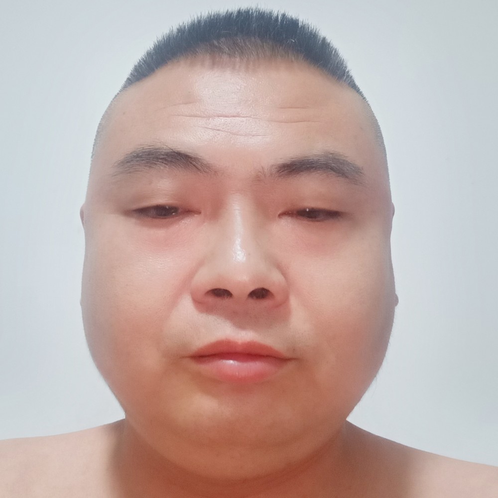 俊哥76的照片