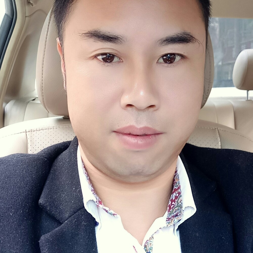 鸡翅俭朴的照片