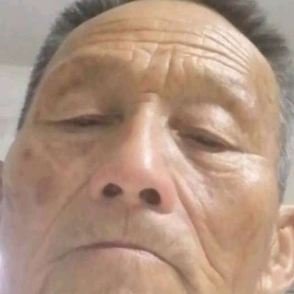 御姐凝眸心灵美的照片