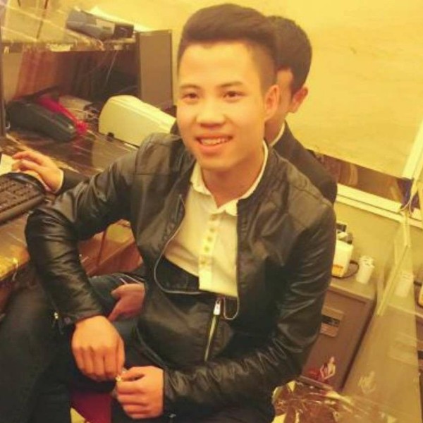 不安分的男人的照片