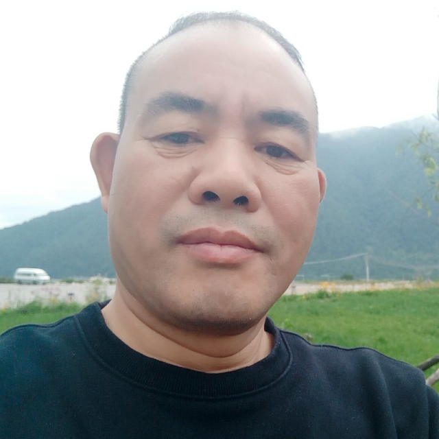 五朵云的照片