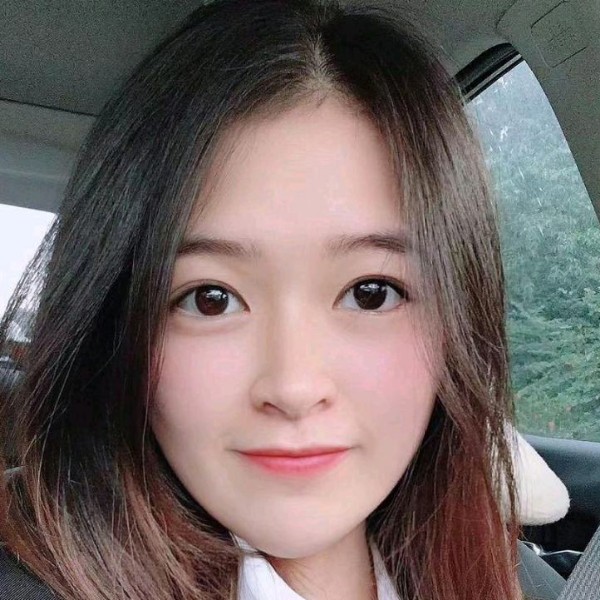 爱穿丝袜的女孩的照片