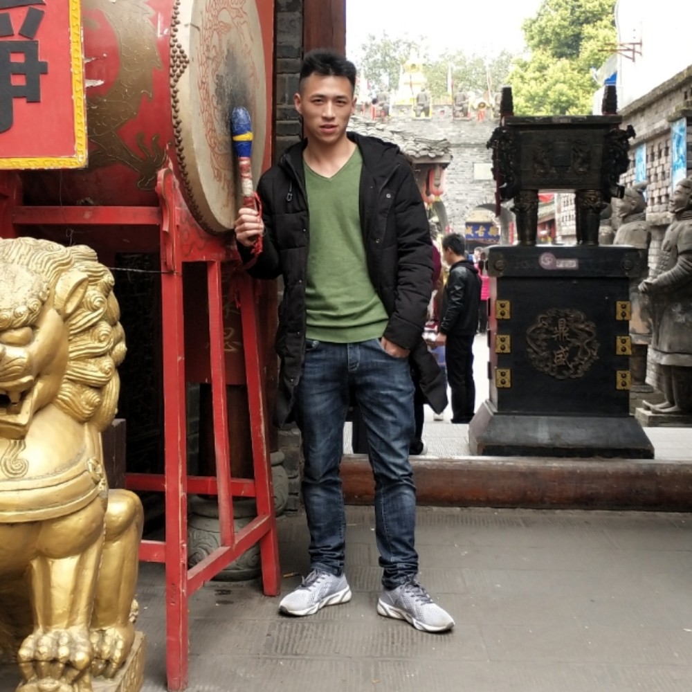 何红的照片