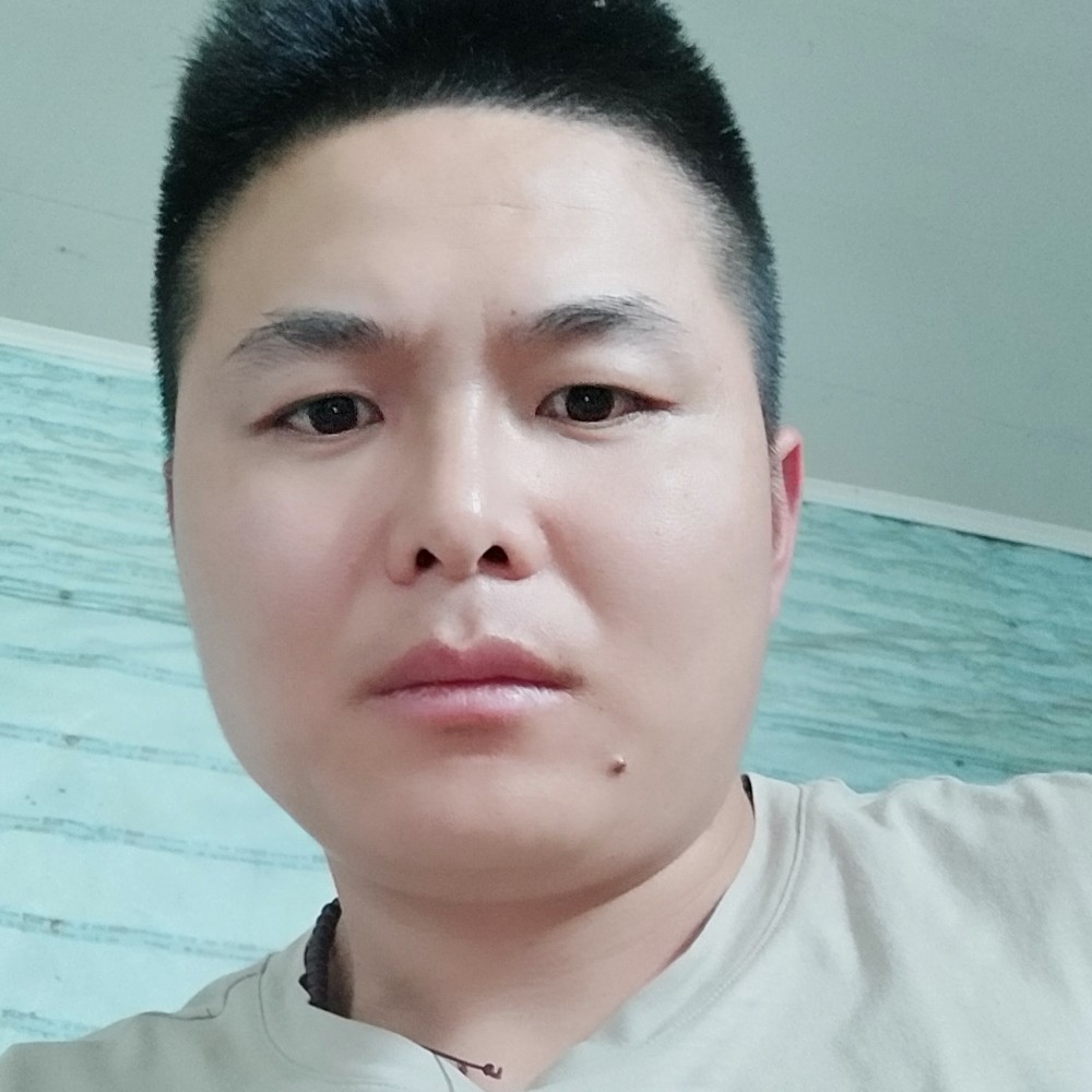 筛少爷的照片