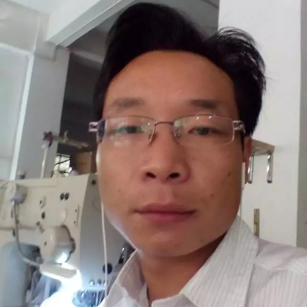 爱上别人的人的照片