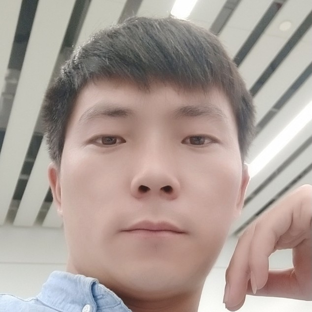 犀牛迅速的照片