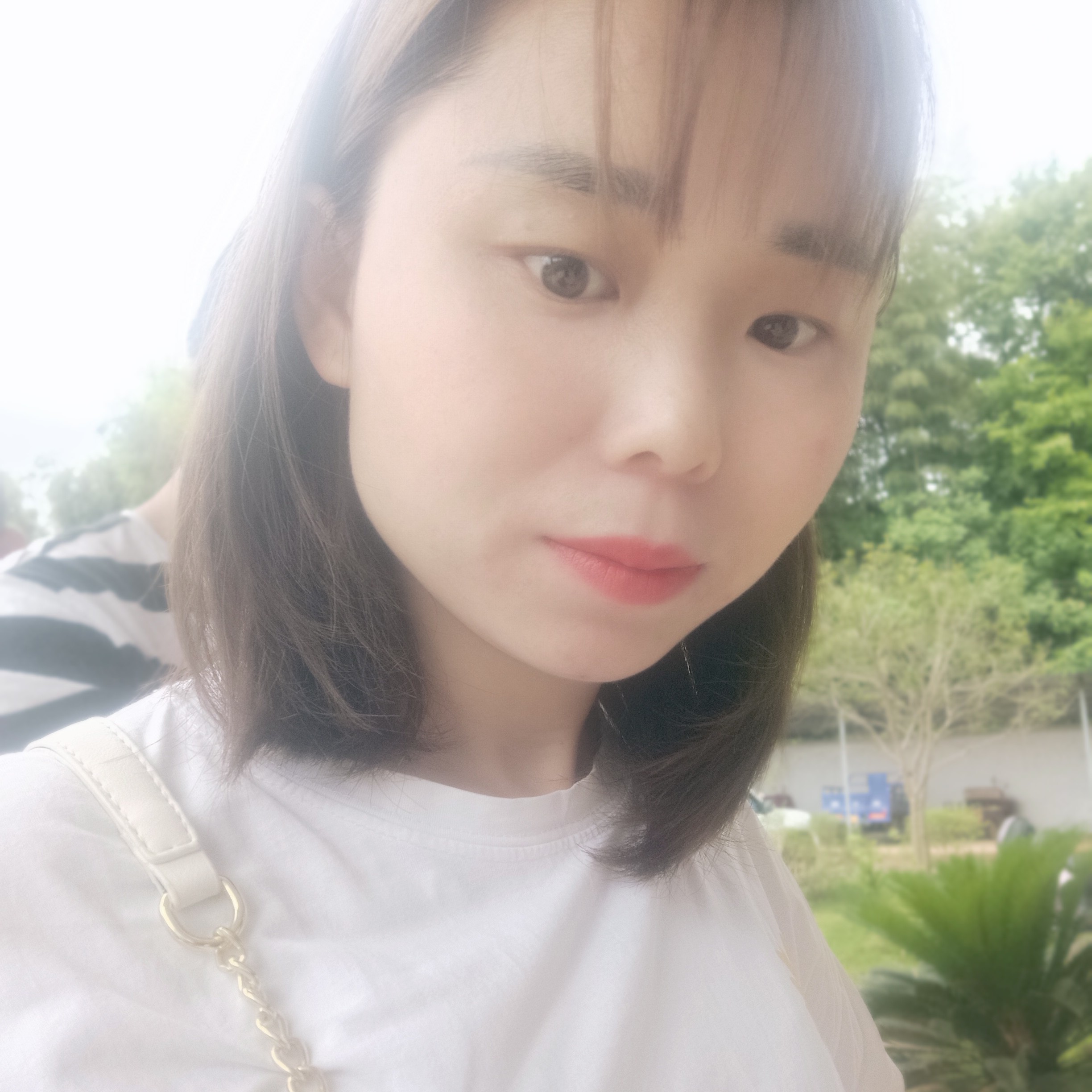 余溫就称心的照片
