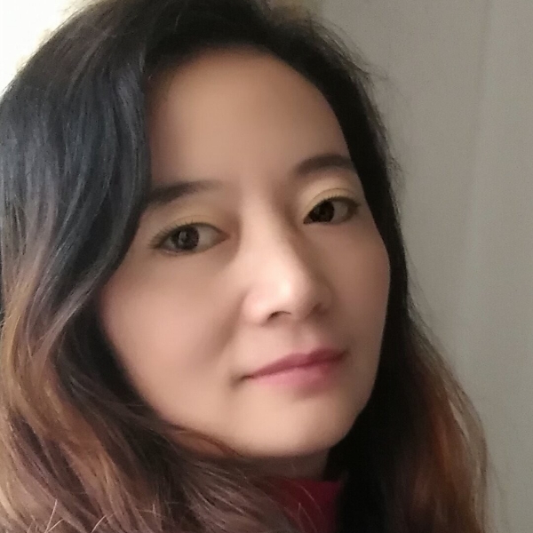 外向小蝴蝶的照片