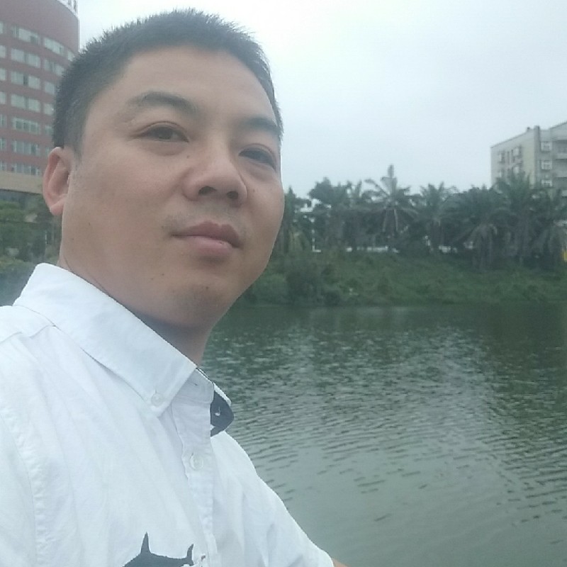 拼多多店主的照片