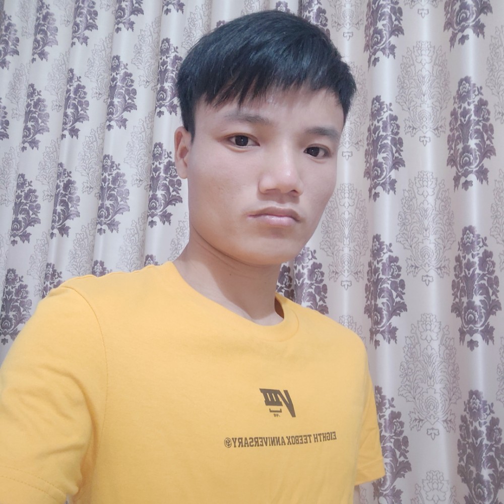 犀牛浅吻曾经的照片