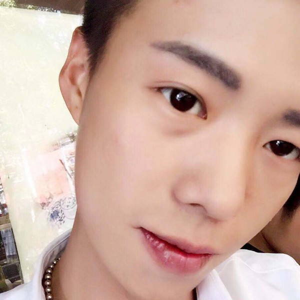 安如少年初的照片