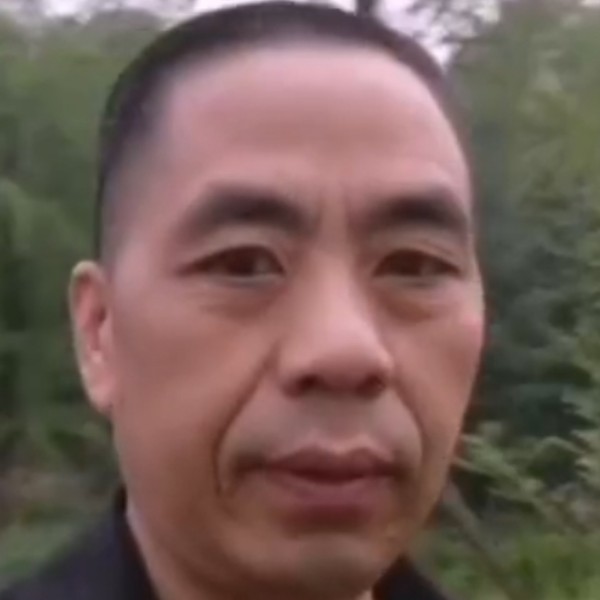寂寞男人3的照片