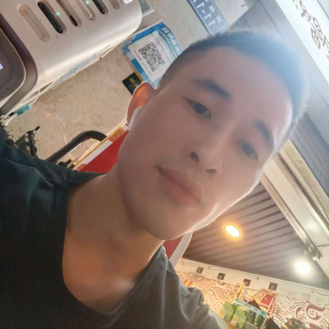 白开水泪了彩色的照片