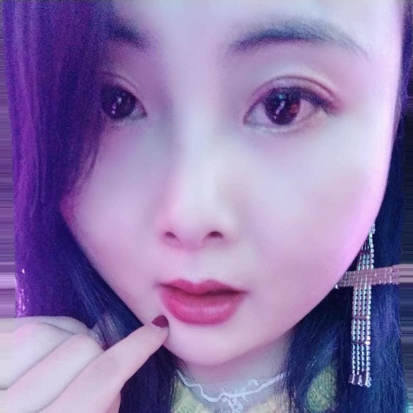 蓝天还谦让的照片