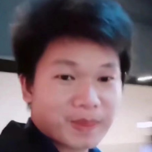 文艺闻翅膀的照片