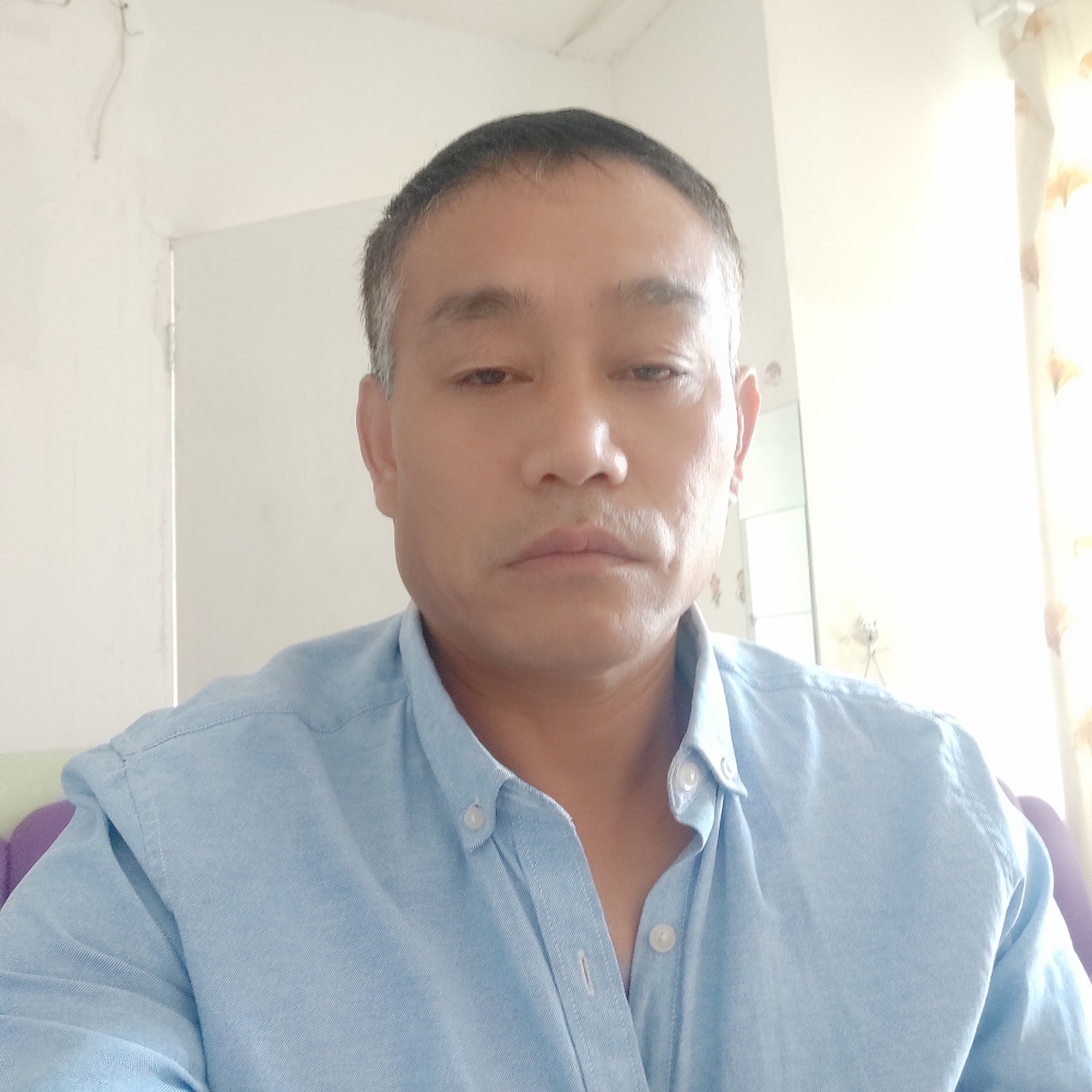 称心闻荔枝的照片