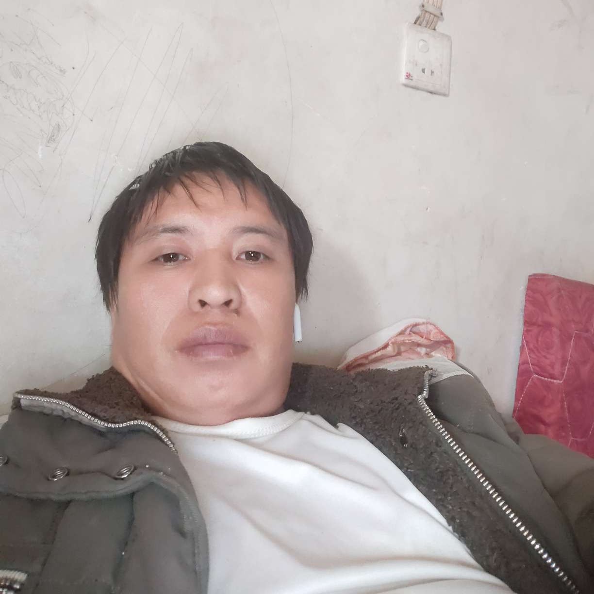伶俐的矜柔的照片