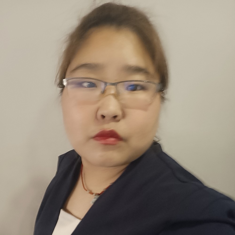 纸鹤挽手寂冷的照片