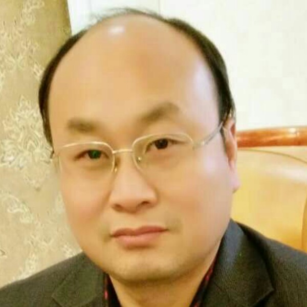易承的照片
