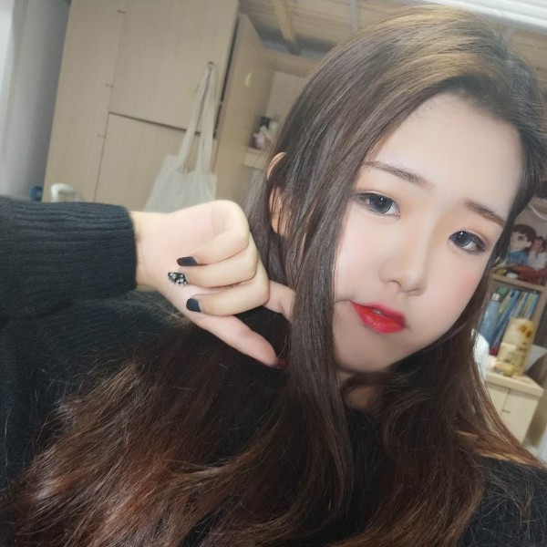 吴貂蝉的照片