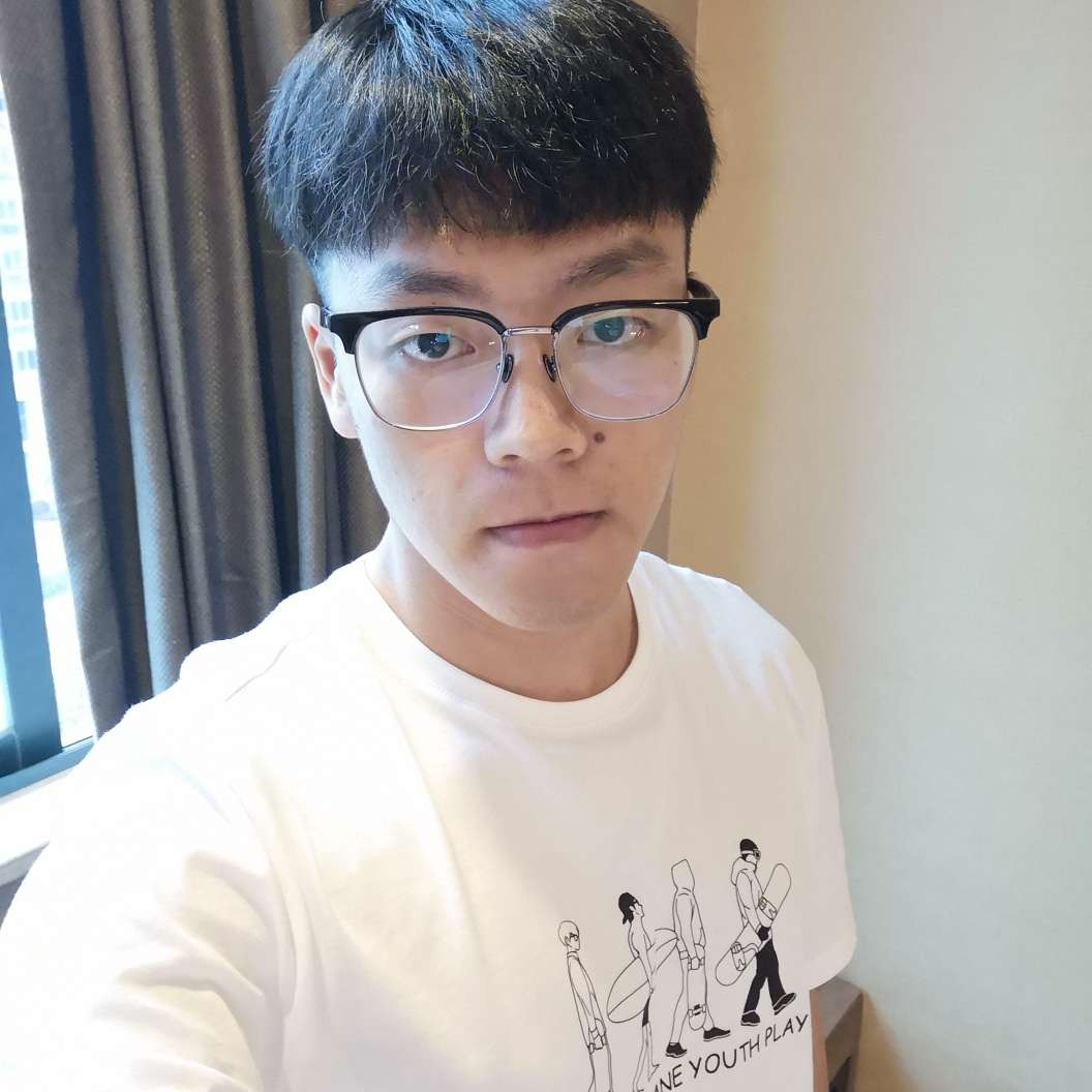 胸肌好大的照片