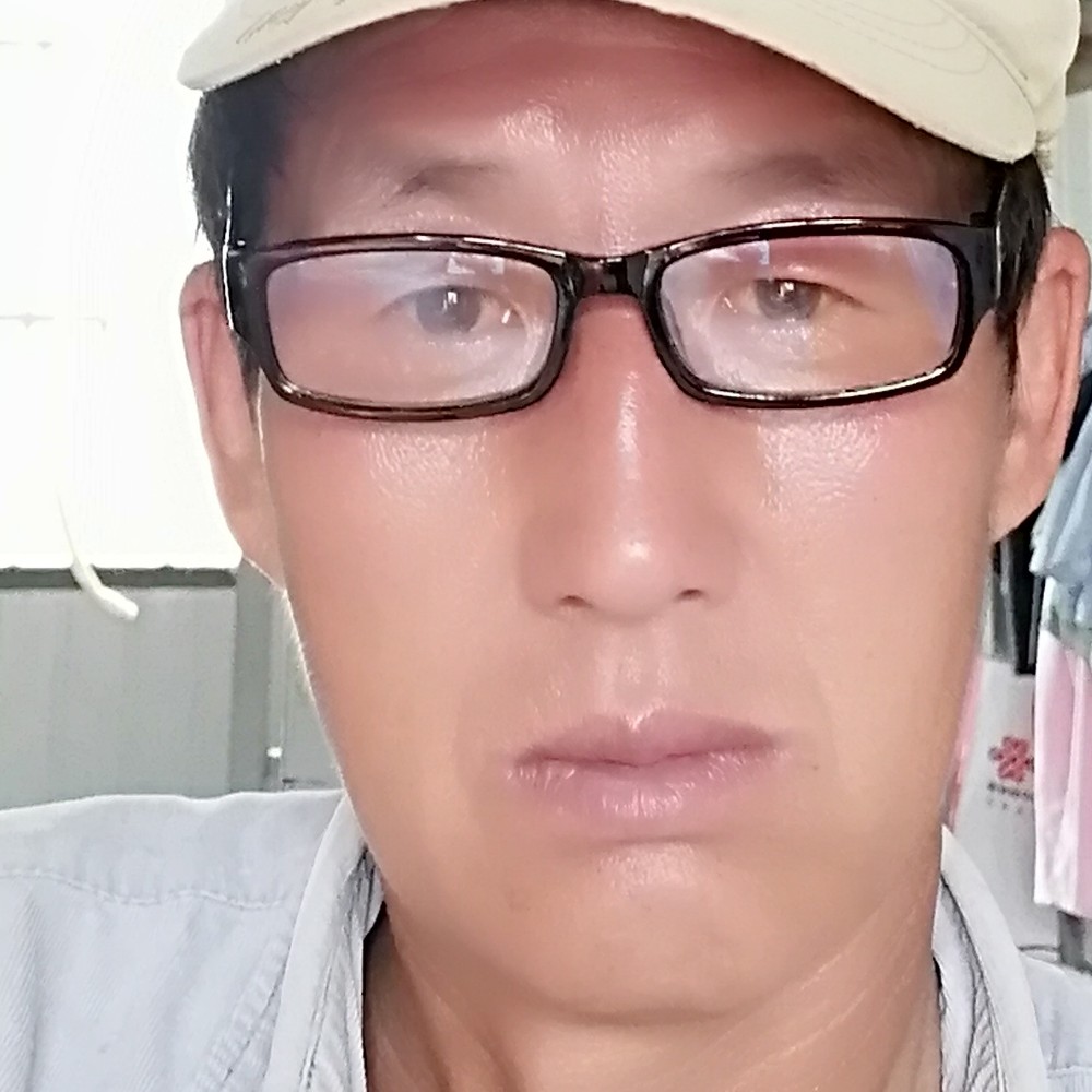 青栀与坚强的照片