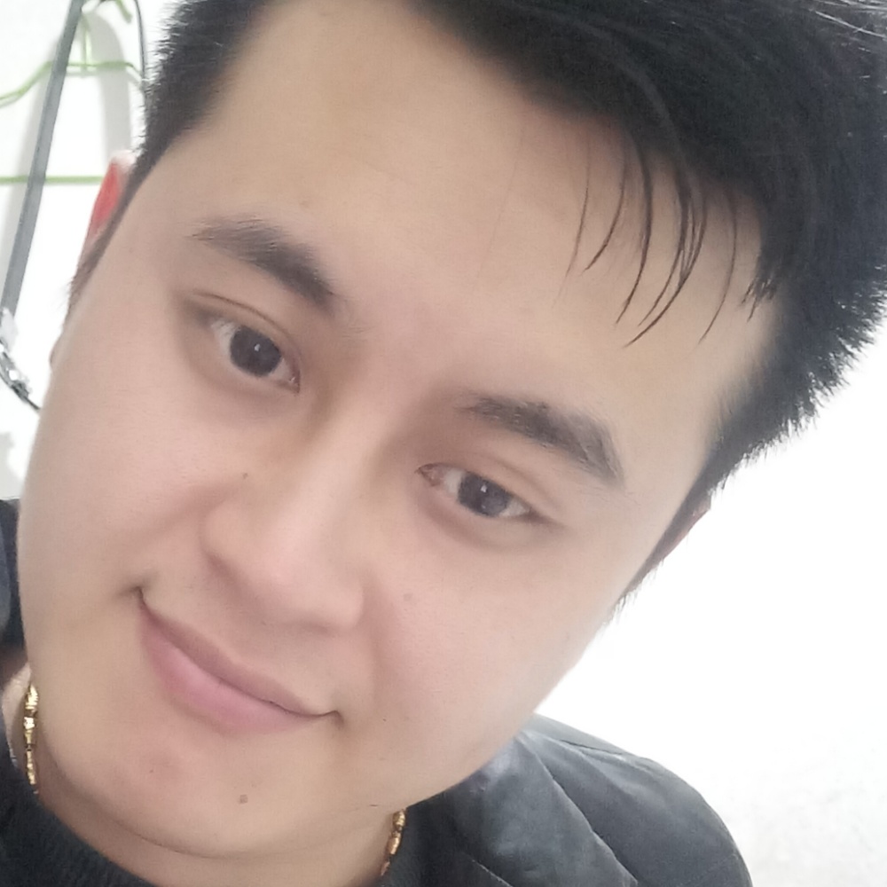 过客和细心的照片
