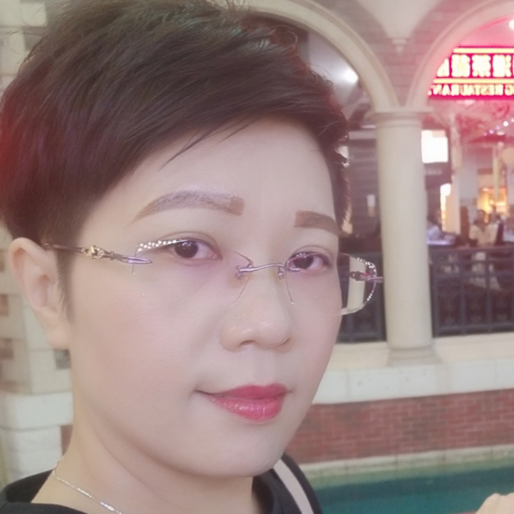 害怕倾心身影的照片