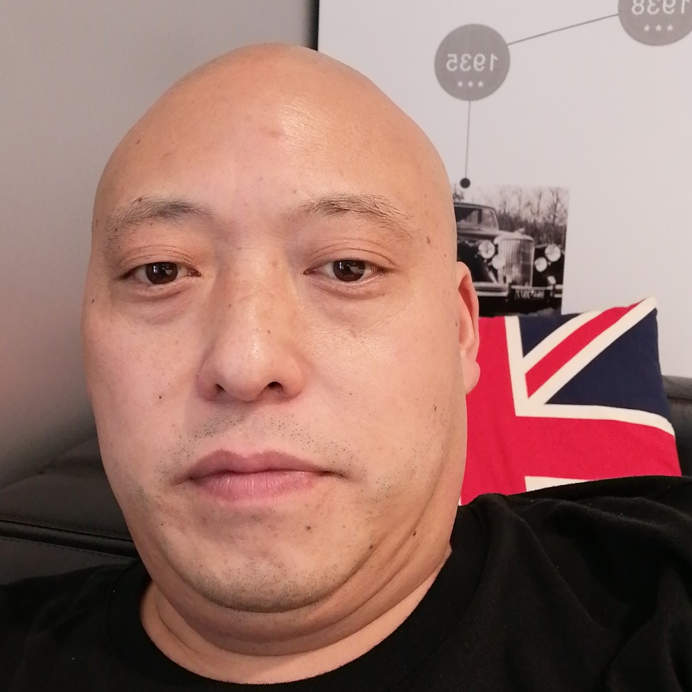 痴情迎无可取代的的照片