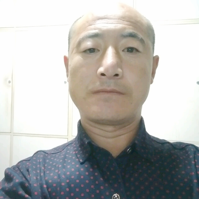 粗暴夏天的照片
