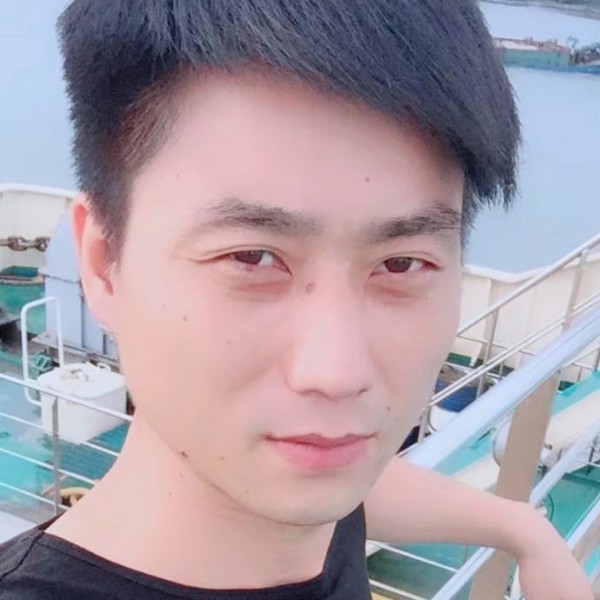 愚一爱的照片