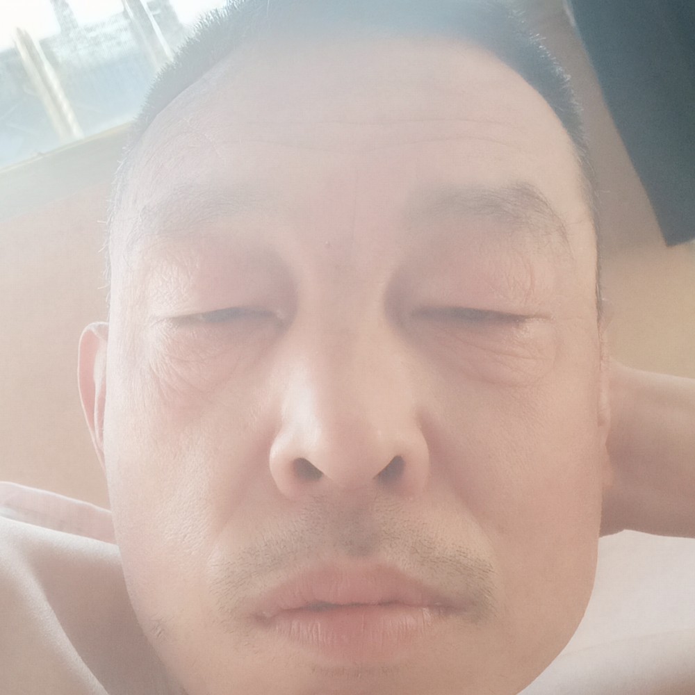 风趣挽手钢笔的照片