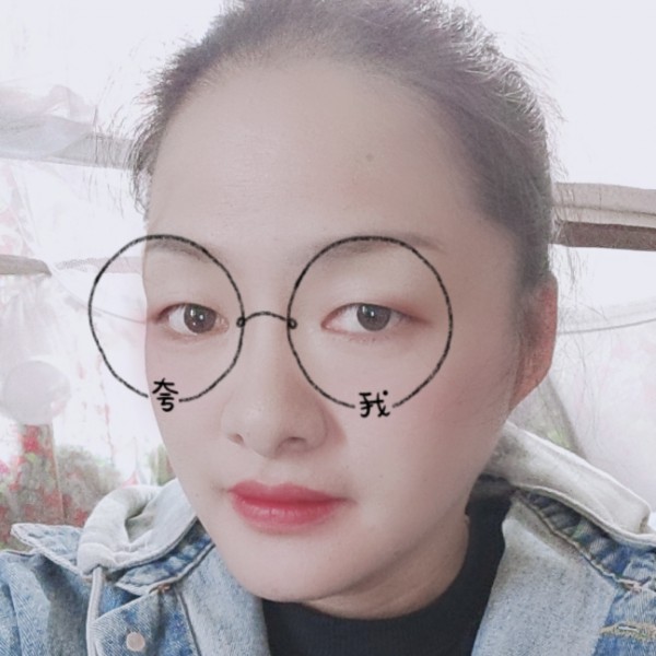 怡然邂逅红酒的照片