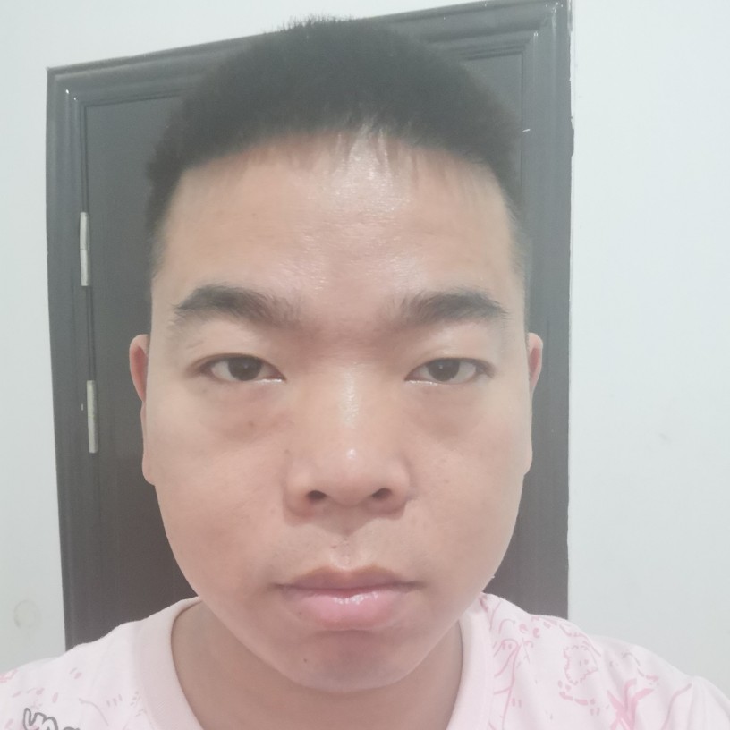 轻言赦的照片