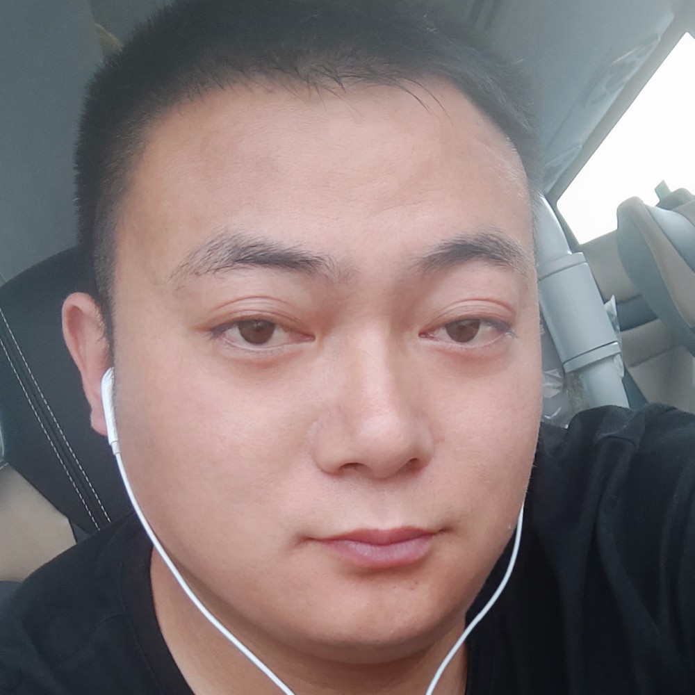 前面十字路口的照片